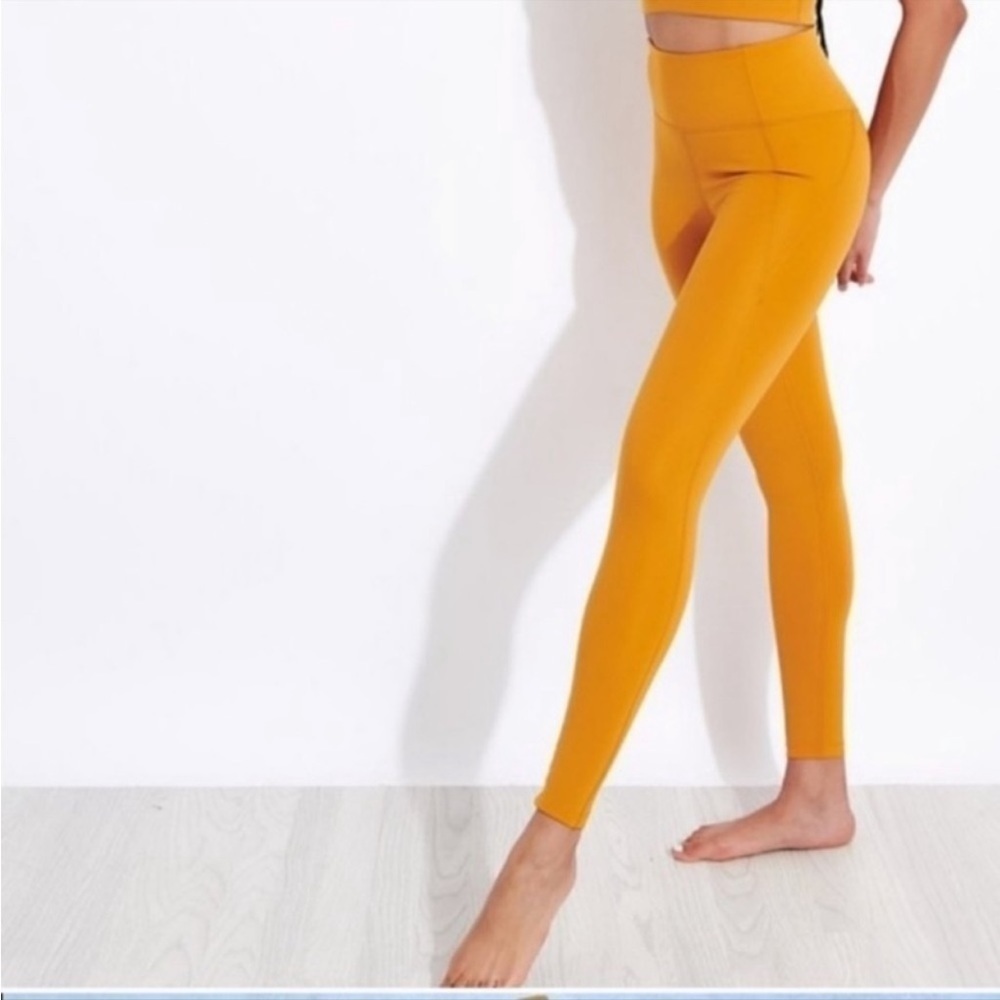Girlfriend leggings net sustain compression burnt orange Sz small EUC